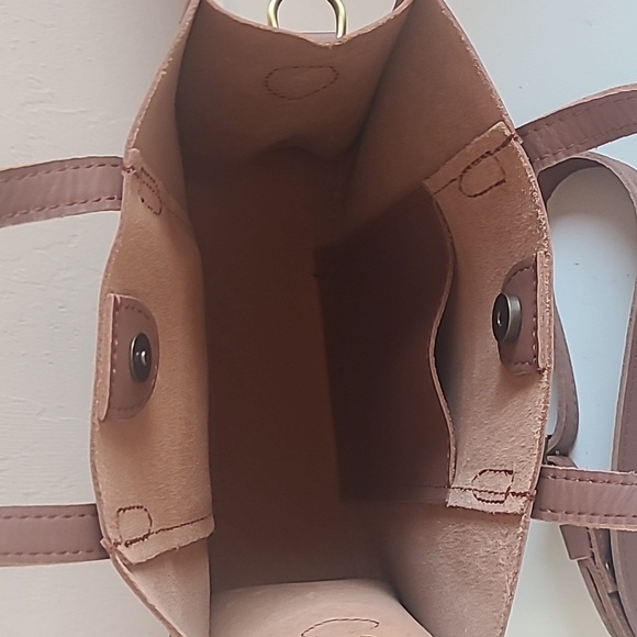 Portland Leather Lola Crossbody Tote Color: Sunkissed - Picture 11 of 15